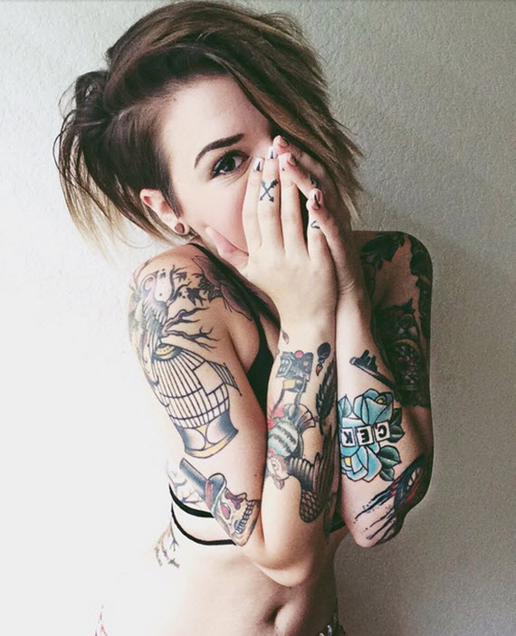 tatoo épaule bras femme