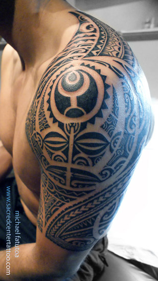 tatoo polynésien épaule