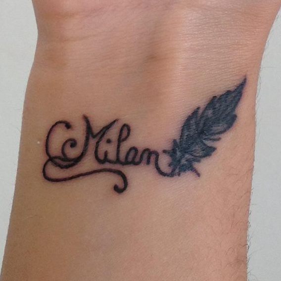 tatouage ange avec prénom