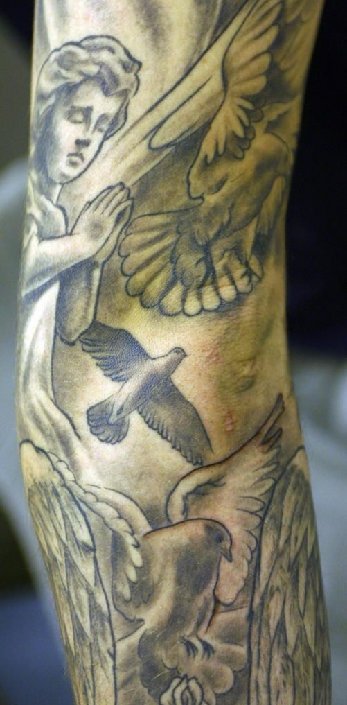 tatouage ange cherubin