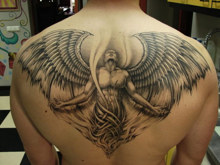 Tatouage ange dos femme