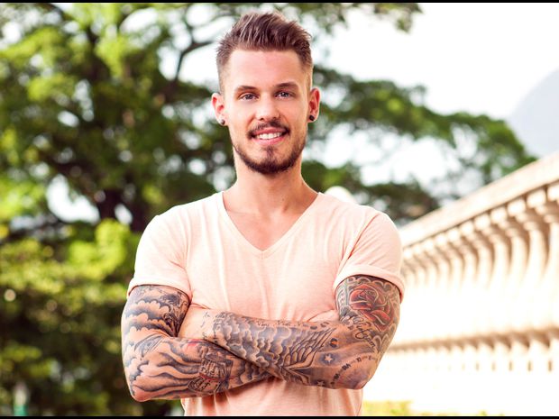 tatouage ange matt pokora