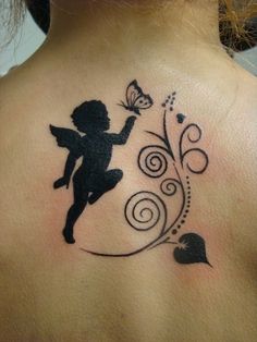 tatouage ange papillon