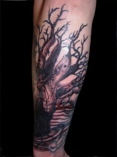 tatouage arbre de vie avant bras