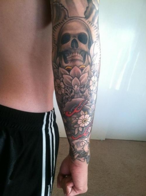 tatouage avant bras fleur