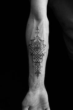 tatouage avant bras intérieur