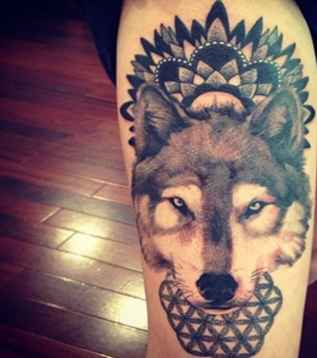 tatouage avant bras loup