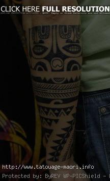 tatouage avant bras marquisien