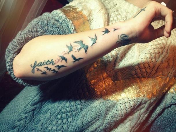 tatouage avant bras pour femme