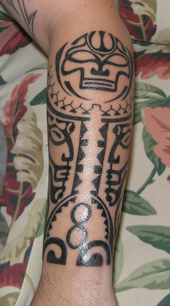 tatouage avant bras tahitien