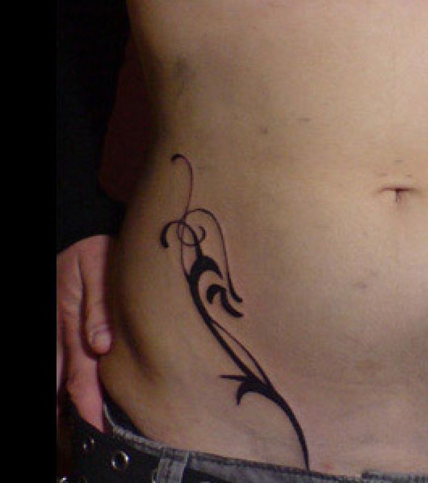 tatouage bas ventre