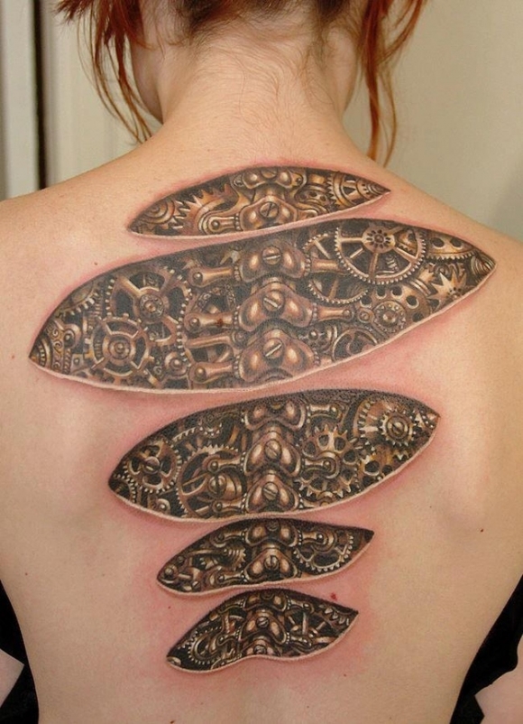 Tatouage biomecanique colonne vertebrale