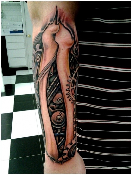 tatouage biomecanique coude