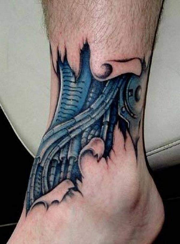 tatouage biomecanique petit