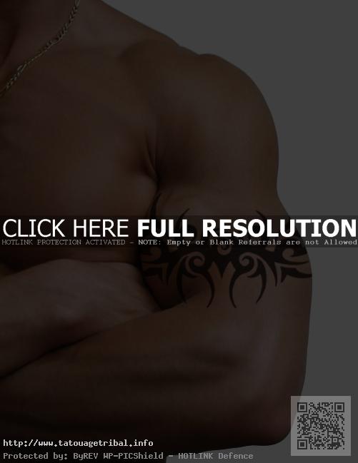 tatouage bracelet biceps
