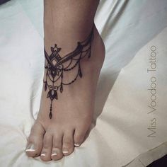 tatouage bracelet cheville pied