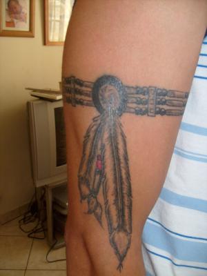 tatouage bracelet indien bras