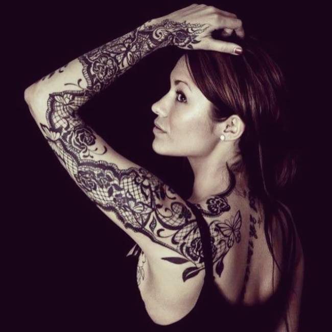 tatouage bras femme
