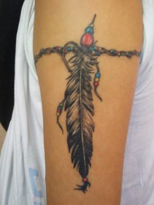 tatouage brassard indien