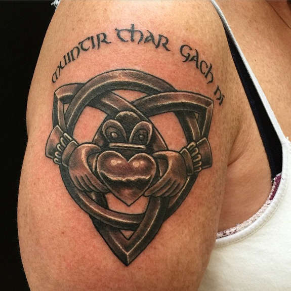 tatouage celtique claddagh
