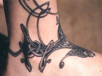 tatouage celtique pied