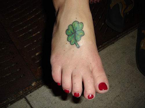 tatouage celtique pied