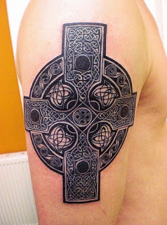 tatouage celtique pouvoir feminin