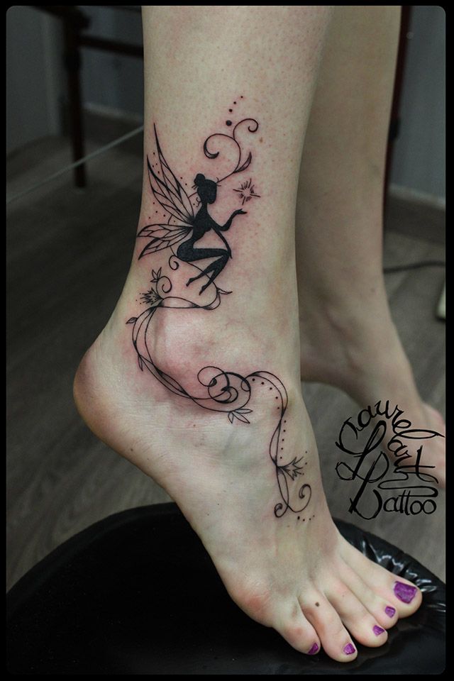 tatouage cheville pied arabesque