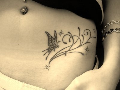 tatouage colombe omoplate