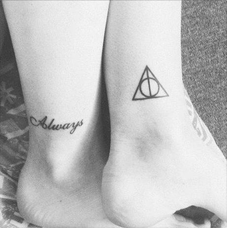 tatouage discret a la cheville