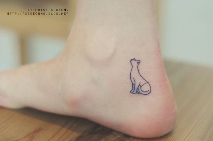 tatouage discret chat