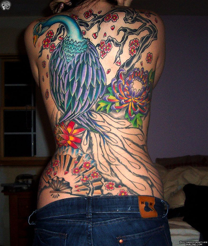 Tatouage dos complet femme