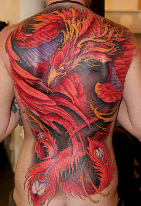 tatouage dos homme phoenix