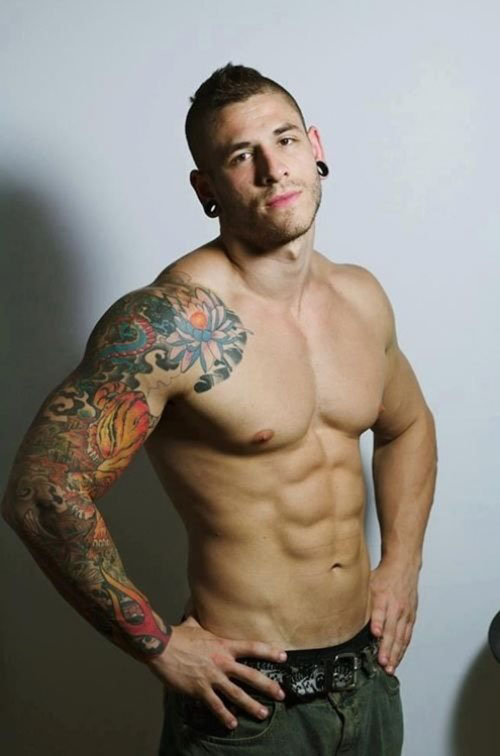 tatouage épaule bras