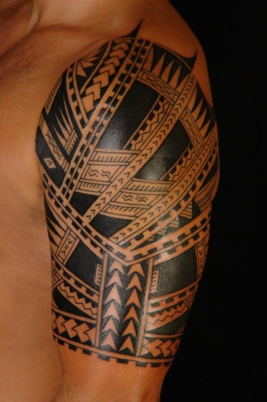 tatouage épaule homme