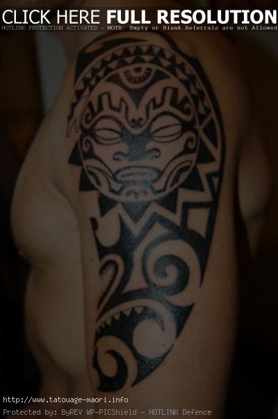 tatouage épaule homme maya
