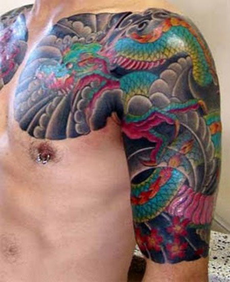 tatouage épaule pectoraux japonais