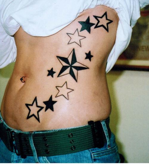 tatouage etoile ventre homme