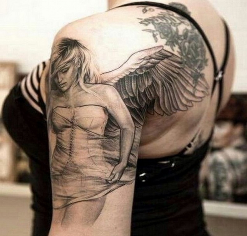tatouage femme un ange