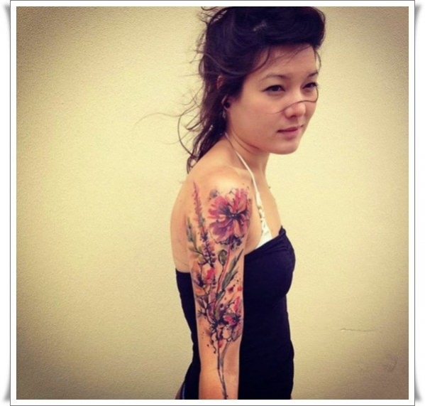 tatouage fleur aquarelle