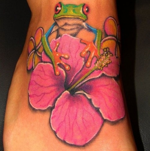 tatouage fleur exotique