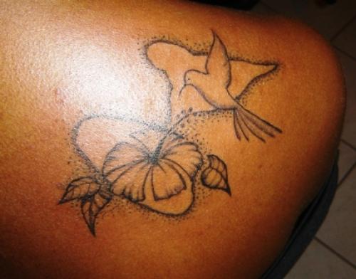 Tatouage fleur guadeloupe