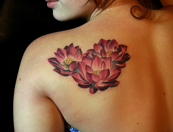 tatouage fleur lotus