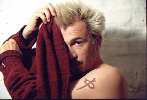 tatouage fleur lys florent pagny