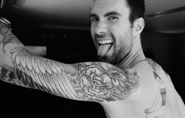 Tatouage fleur pour homme