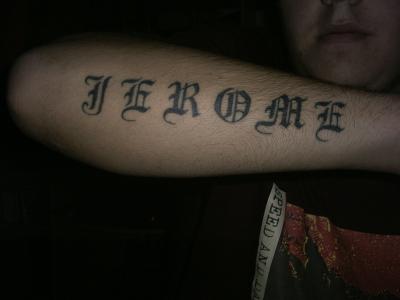 tatouage gothique prenom