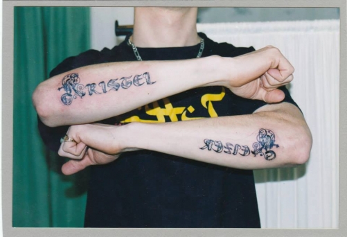 Tatouage gothique prenom avant bras