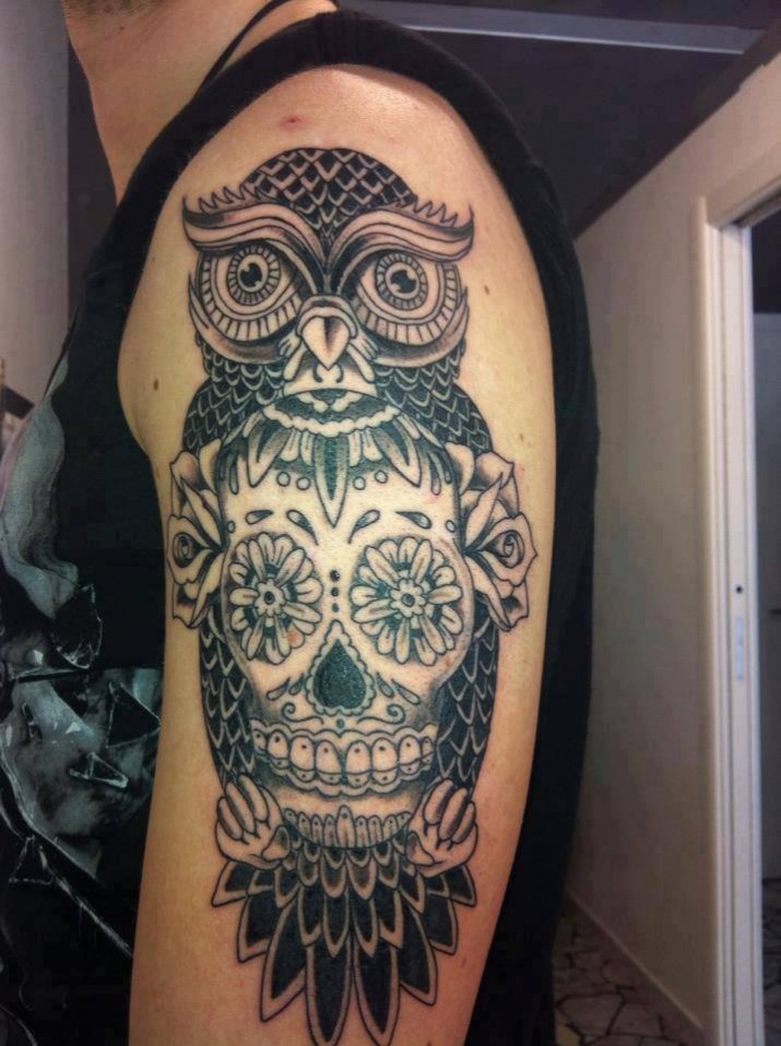 tatouage hiboux crane