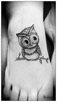 tatouage hiboux nuque