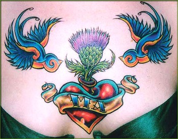 tatouage hirondelle new school